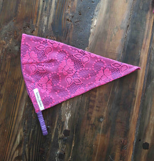 Pañoleta papel picado morado-fucsia